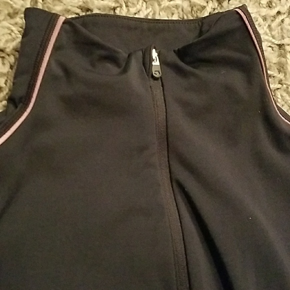 DONATED.  Gap Fit Running Shirt and Tights XS - Picture 2 of 7